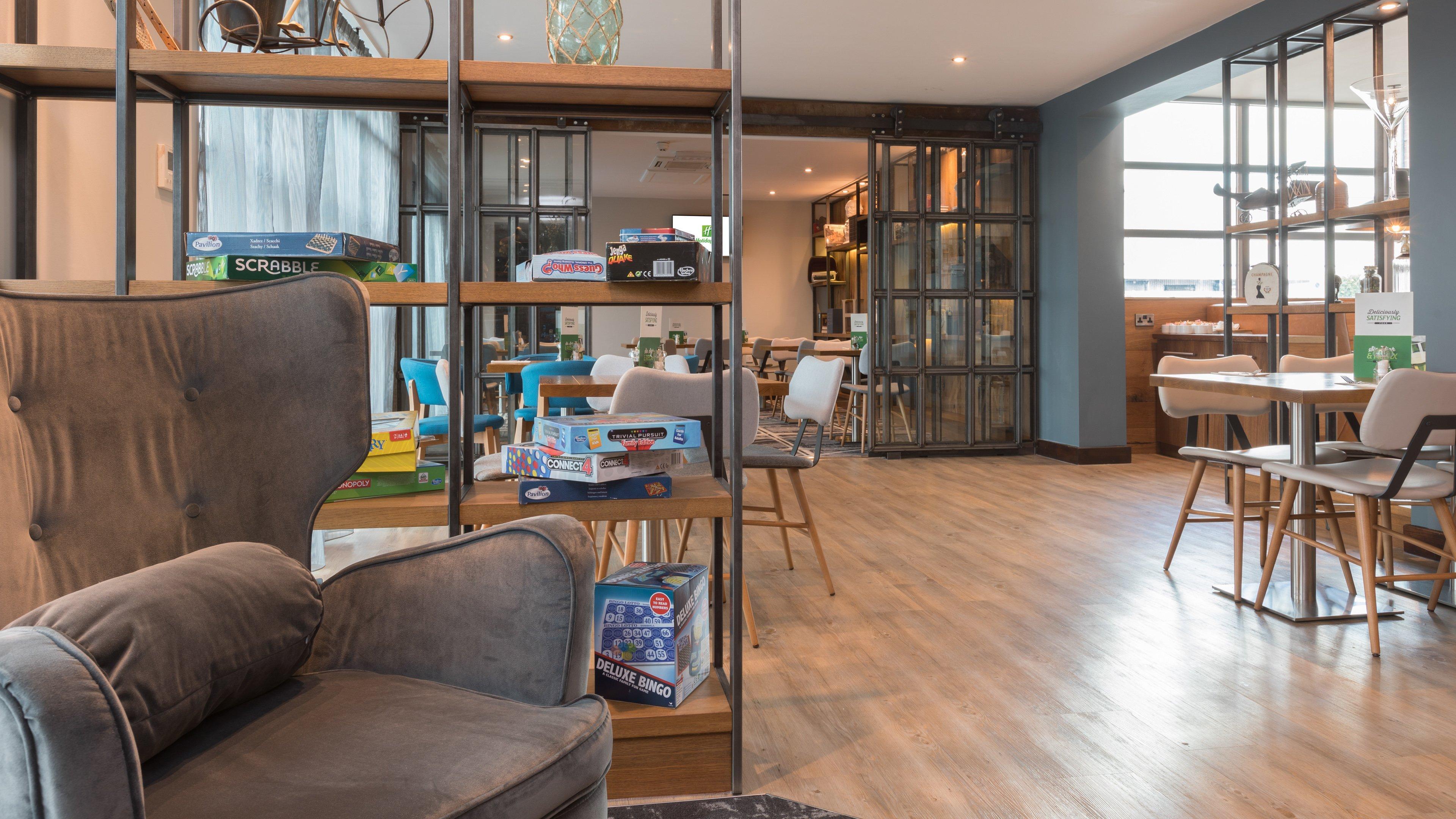 Holiday Inn Manchester - Central Park, An Ihg Hotel Εξωτερικό φωτογραφία