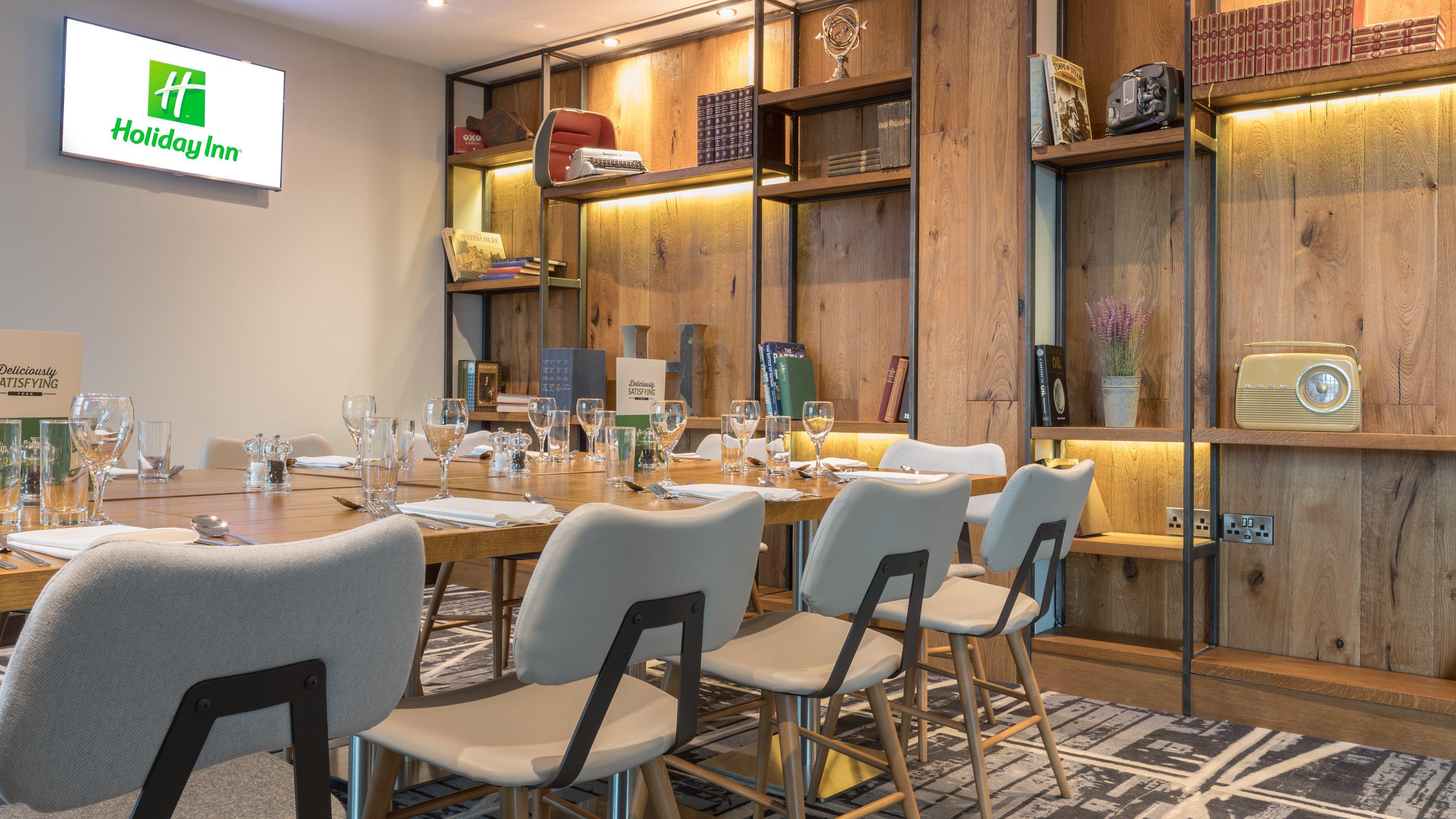 Holiday Inn Manchester - Central Park, An Ihg Hotel Εξωτερικό φωτογραφία
