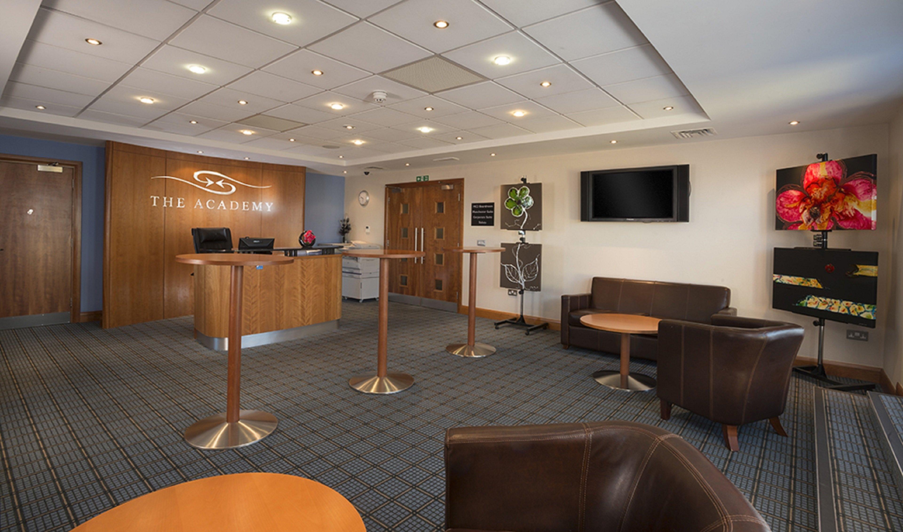 Holiday Inn Manchester - Central Park, An Ihg Hotel Εξωτερικό φωτογραφία