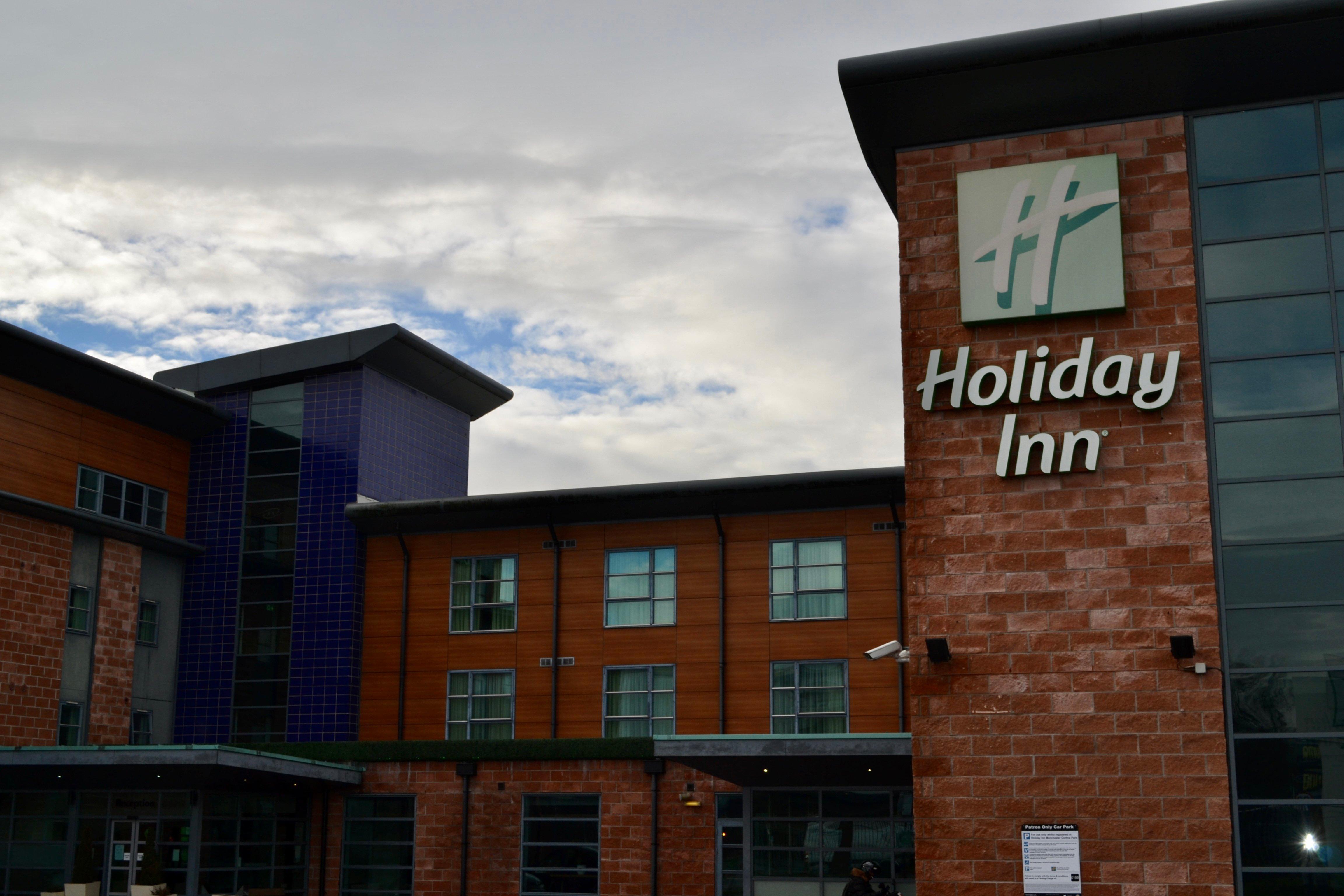 Holiday Inn Manchester - Central Park, An Ihg Hotel Εξωτερικό φωτογραφία