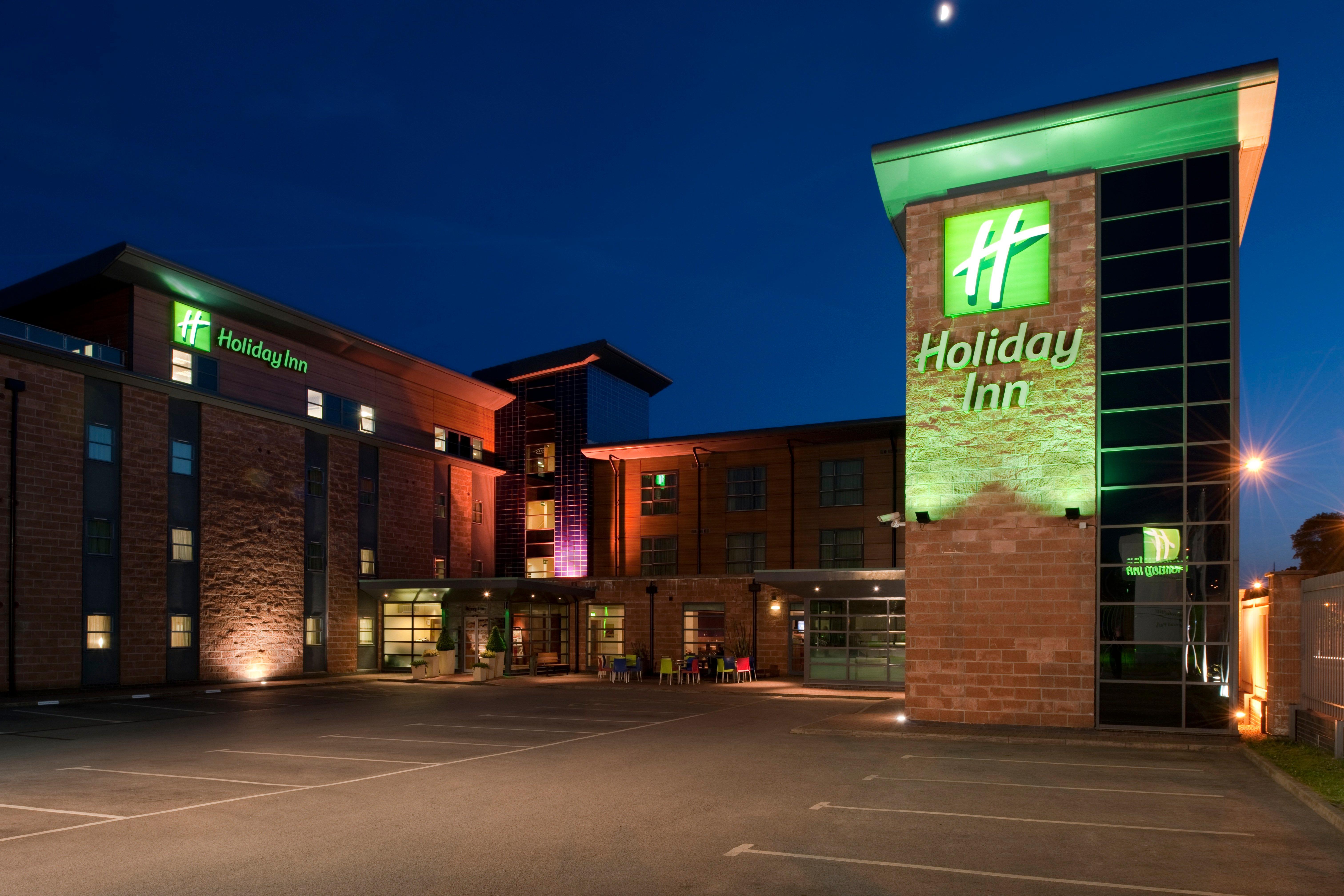 Holiday Inn Manchester - Central Park, An Ihg Hotel Εξωτερικό φωτογραφία