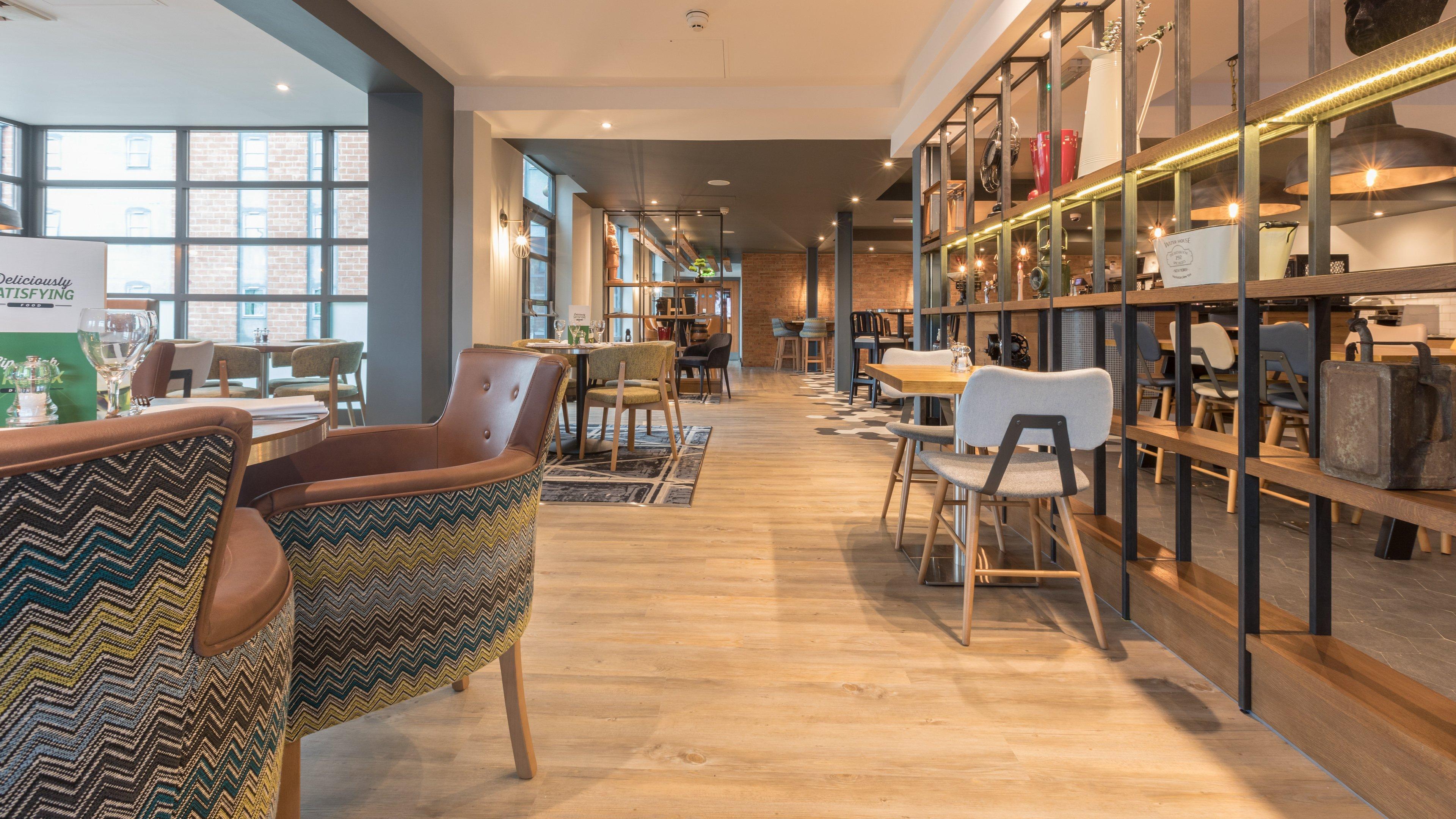 Holiday Inn Manchester - Central Park, An Ihg Hotel Εξωτερικό φωτογραφία
