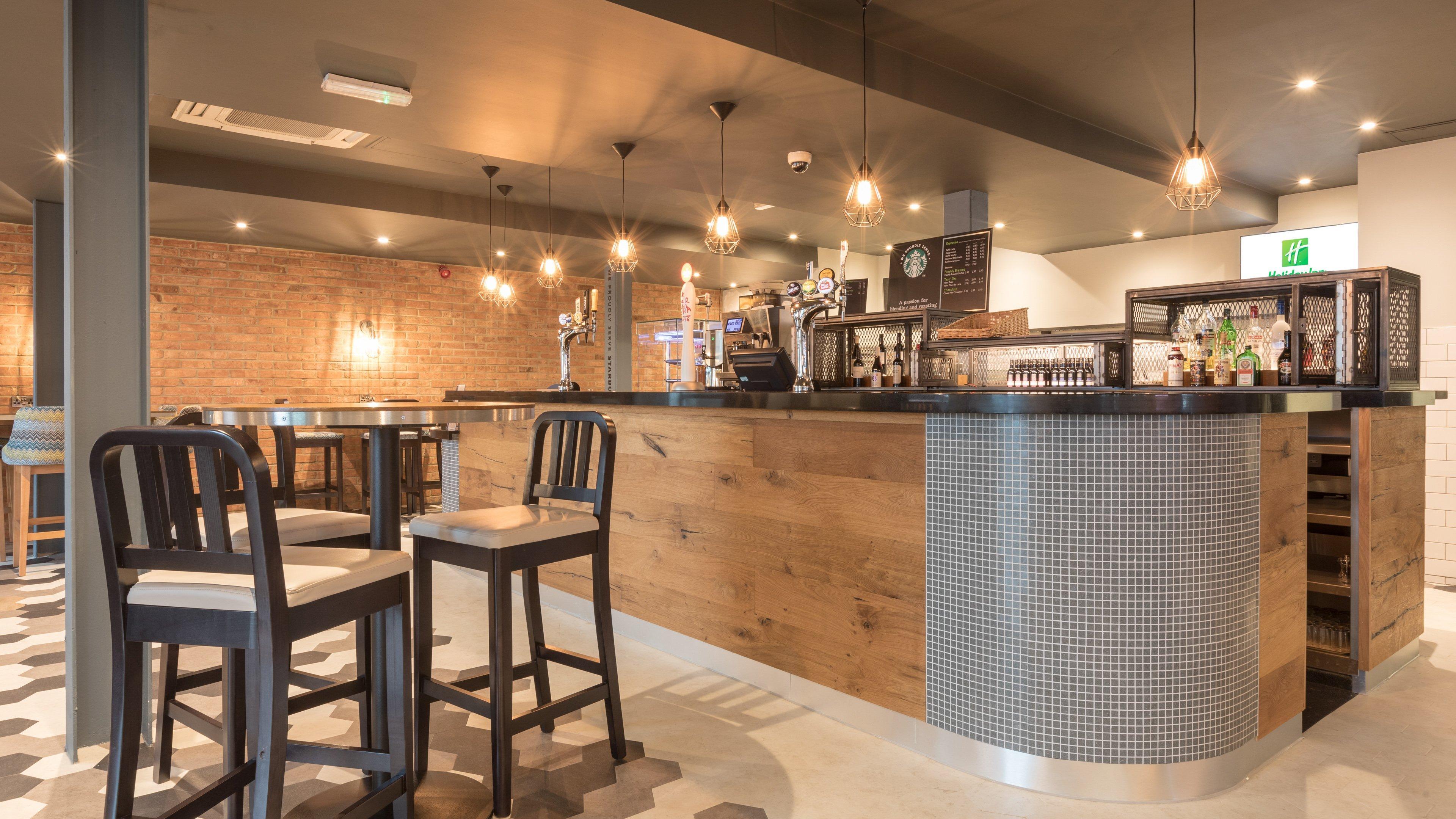 Holiday Inn Manchester - Central Park, An Ihg Hotel Εξωτερικό φωτογραφία
