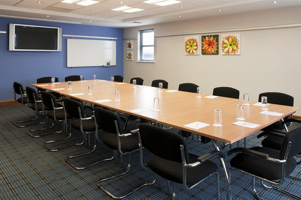 Holiday Inn Manchester - Central Park, An Ihg Hotel Ανέσεις φωτογραφία